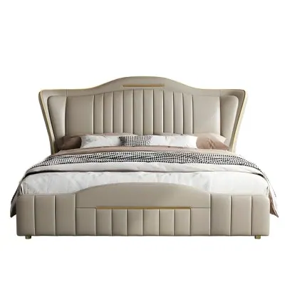 Made-to-order Estre bed showing upholstered frame detailing